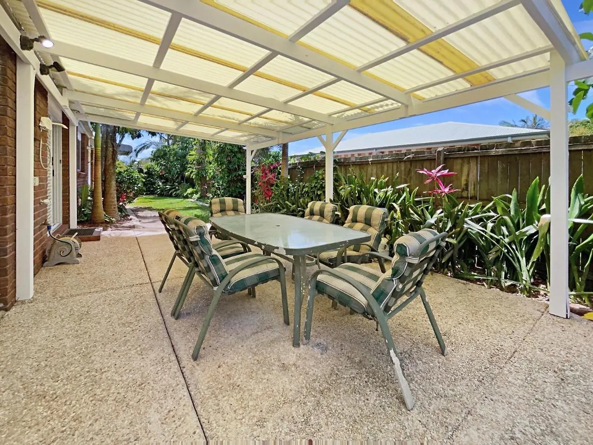 Appartamento Unit 1 18 Lorraine Avenue Marcoola 0*,  Australia