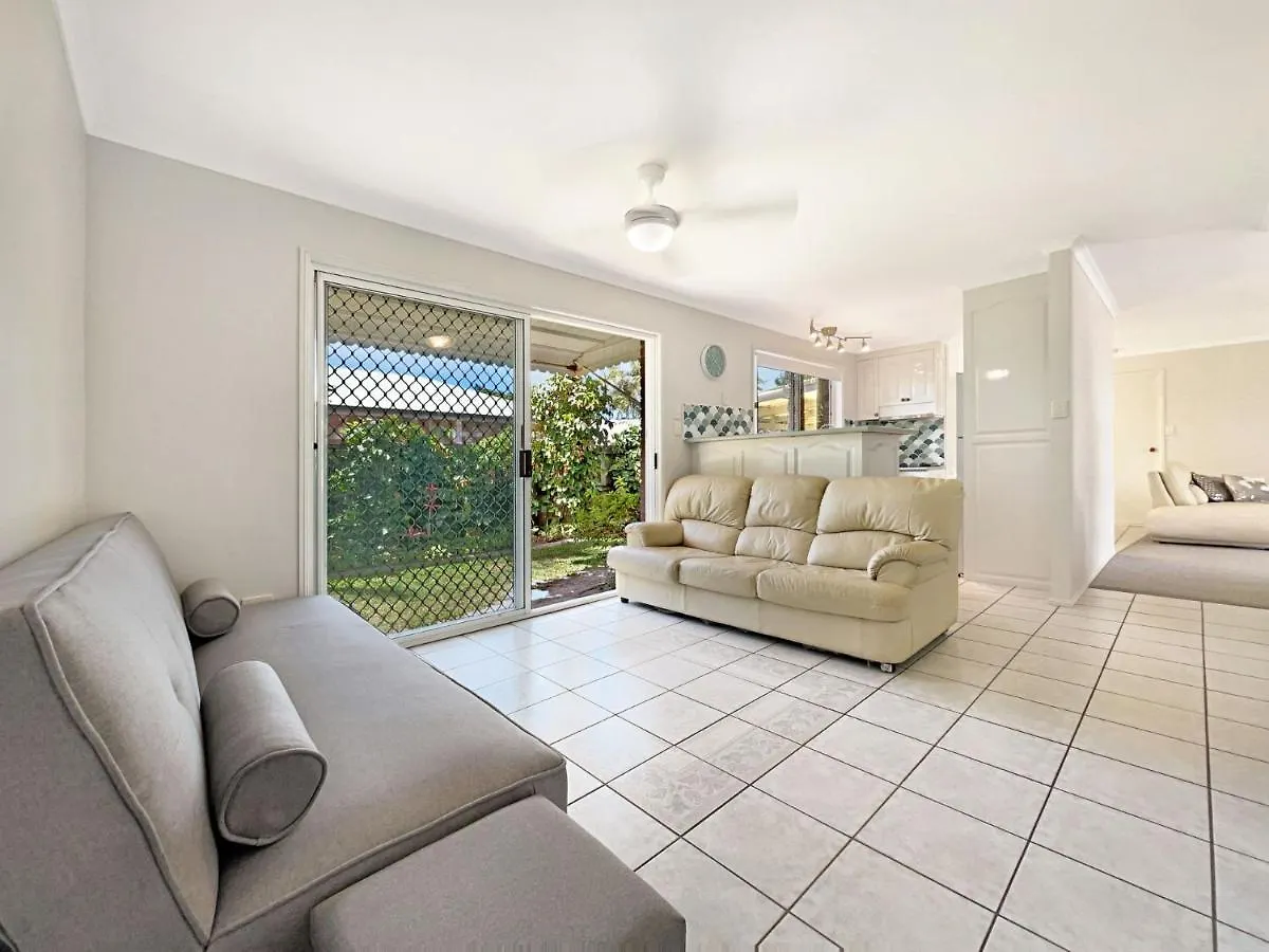 Appartamento Unit 1 18 Lorraine Avenue Marcoola Australia